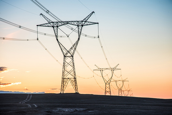 我公司正逐步向国际化经济战略迈进，为经济全球化调整思路